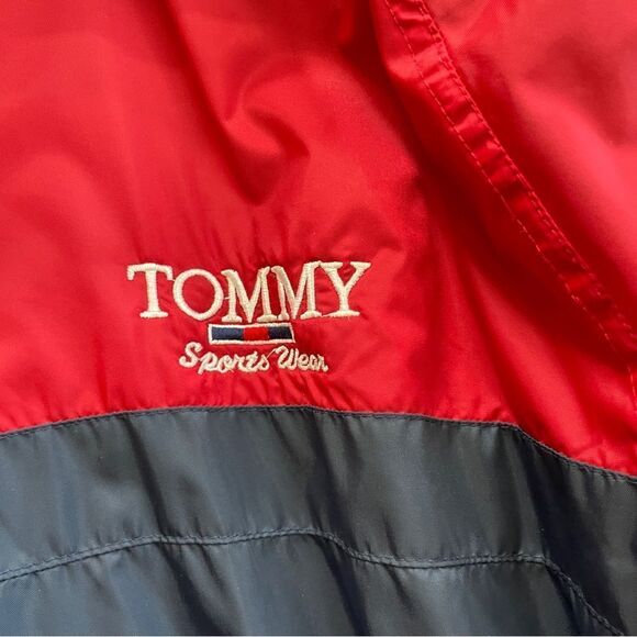 VINTAGE VENGO TOMMY SPORTS SPELL OUT WINDBREAKER - Picture 5 of 10